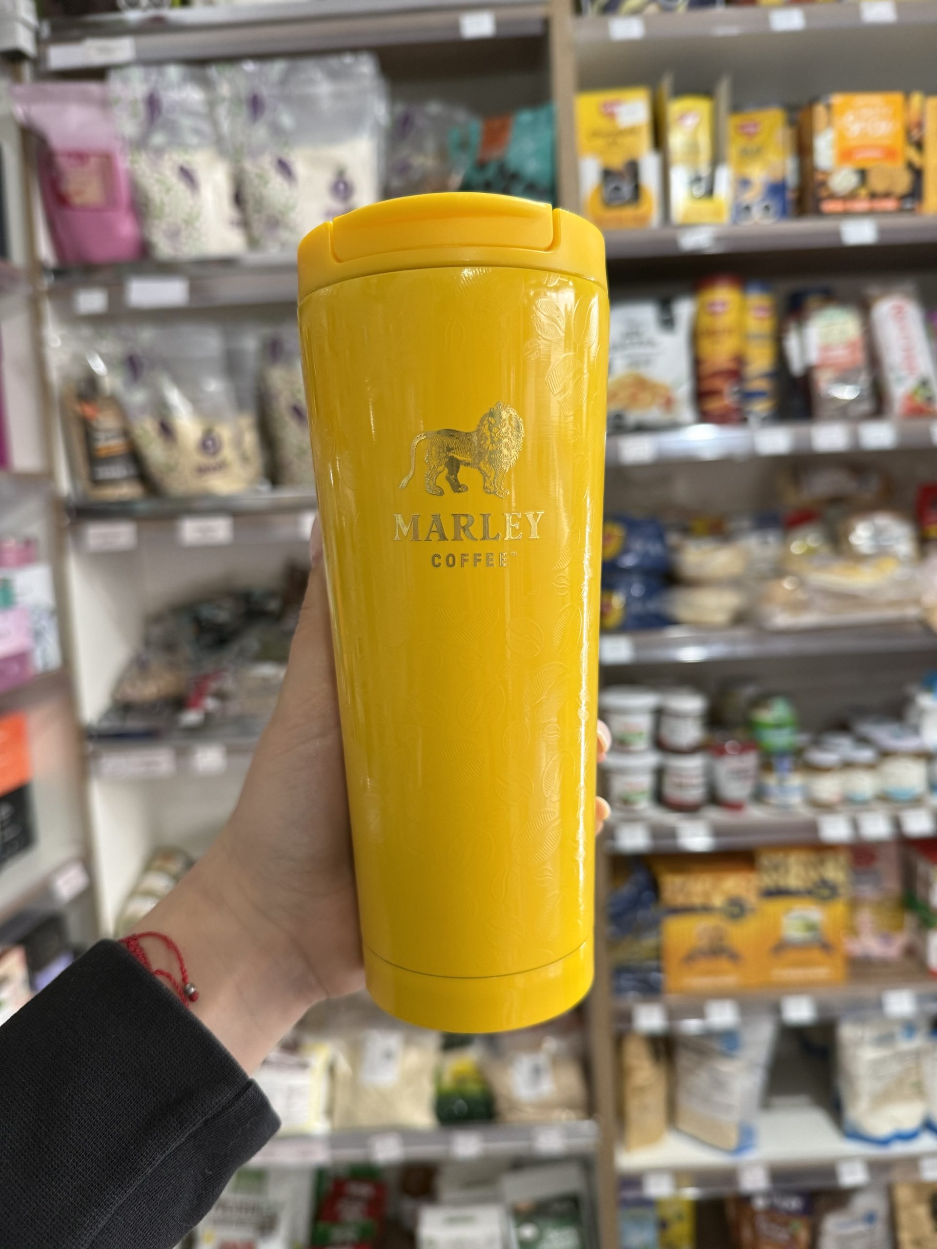 TRAVEL MUG MARLEY AMARILLO