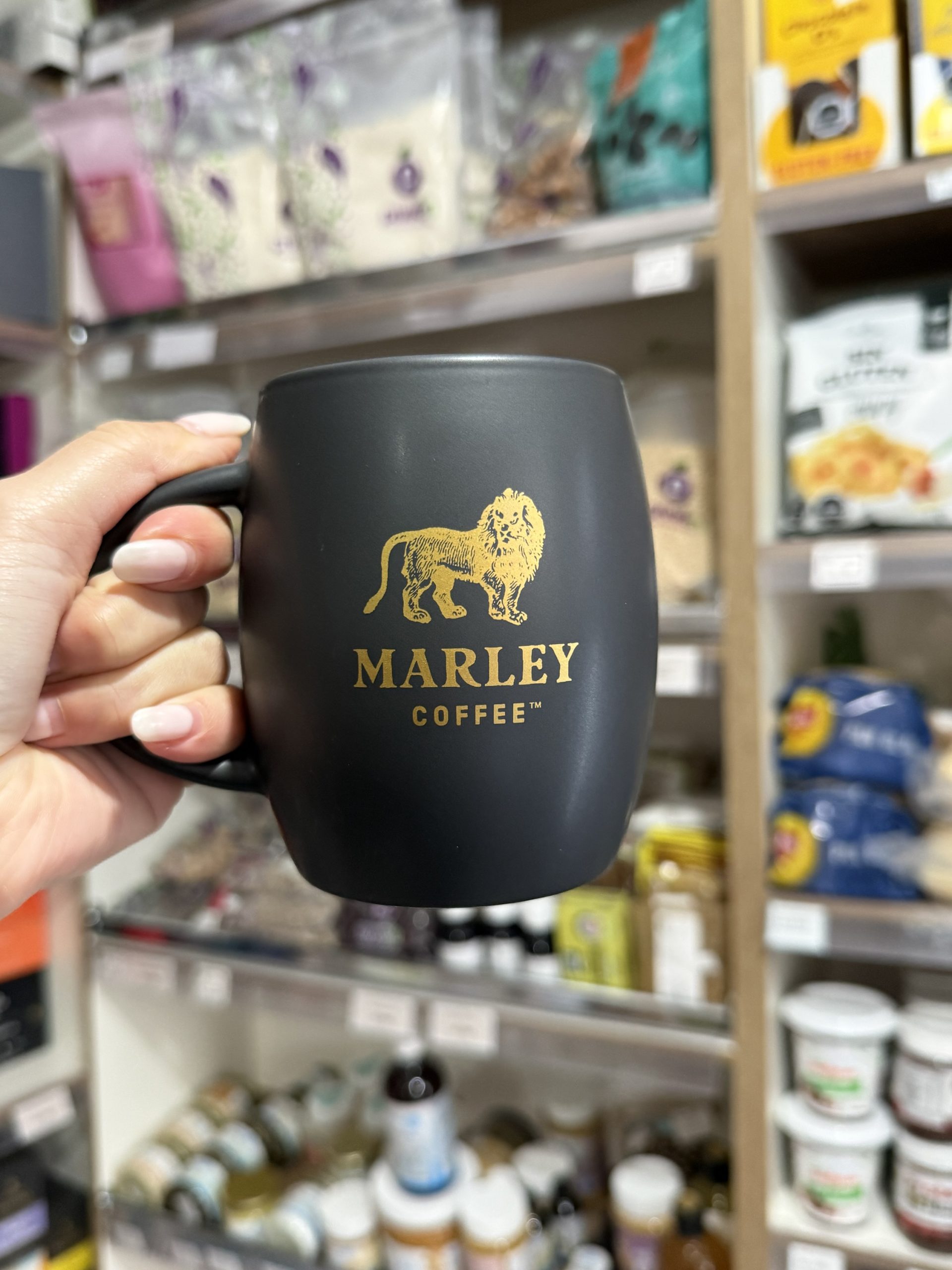 MUG NEGRO CERÁMICA MARLEY