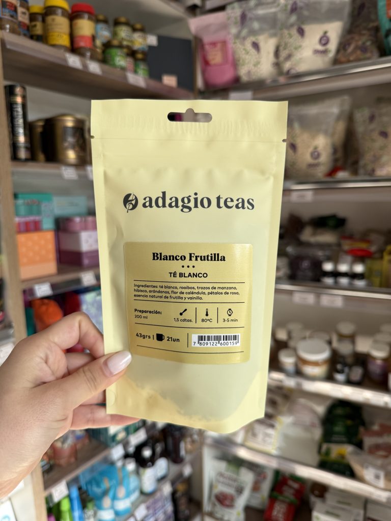TE EN HOJA ADAGIO BLANCO FRUTILLA 43 GR